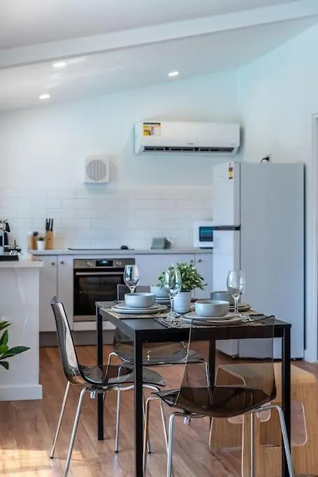 Villa Jupiter & Neptune - In-Ground Pool & Mini Bar Thebarton Australia